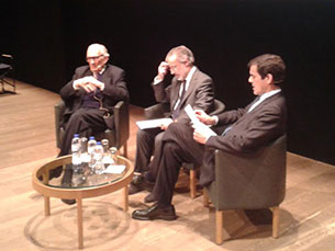 Adriano Moreira e Rui Moreira discutiram assuntos nacionais, num debate moderado por António José Teixeira Fotos: Pedro Maia