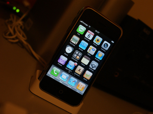 Investigadores americanos demoraram apenas um minuto a executar um vírus no iPhone Foto: wicker_man/Flickr