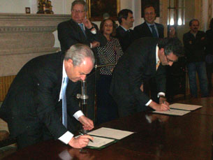Rui Rio e José Manuel Cruz assinaram o protocolo Foto: Nuno Miguel