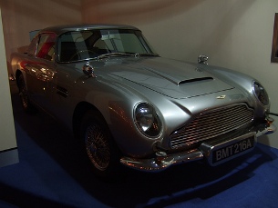 O Aston Martin DB5 foi conduzido por Sean Connery em dois filmes da década de 60 Foto:fw190a8/Flickr
