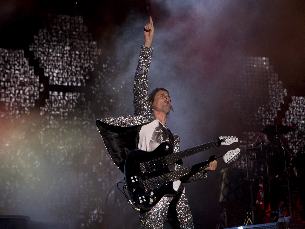 Matt Bellamy foi a estrela da terceira noite do Rock in Rio 2010 Foto: Agência Zero
