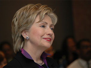 Hillary Clinton vence três estados na noite da "super terça
