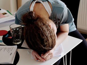 A ansiedade académica leva à "procrastinação, quando não se quer enfrentar uma determinada situação, como um exame" Foto: Jixar/Flickr