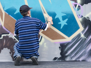 O crescimento do graffiti está associado à expansão da cultura hip