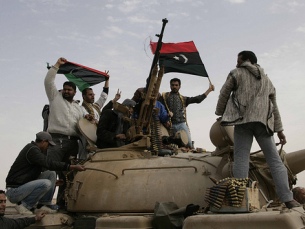 Líbia anuncia cessar