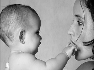 Adoptar continua a ser demorado, mas é um processo superado para quem sonha ser mãe Foto: Fabiano Marques/Flickr
