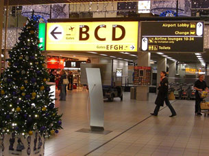 Os aeroportos costumavam ser um local familiar para os estudantes. Hoje em dia, já não tanto Foto: almost witty/Flickr