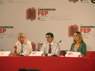 Joana Amaral Dias e Marcelo Rebelo de Sousa foram os primeiros convidados do ciclo "PoliticaMENTE" Foto: João Bragança