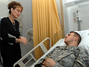 Sarah Palin foi privilegiada por algumas televisões americanas, diz Entman Foto: Força Aérea americana