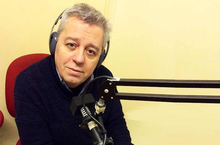 Francisco Amaral entrou na rádio em 1970. O seu "Íntima Fracção" chegou ao FM em 1984