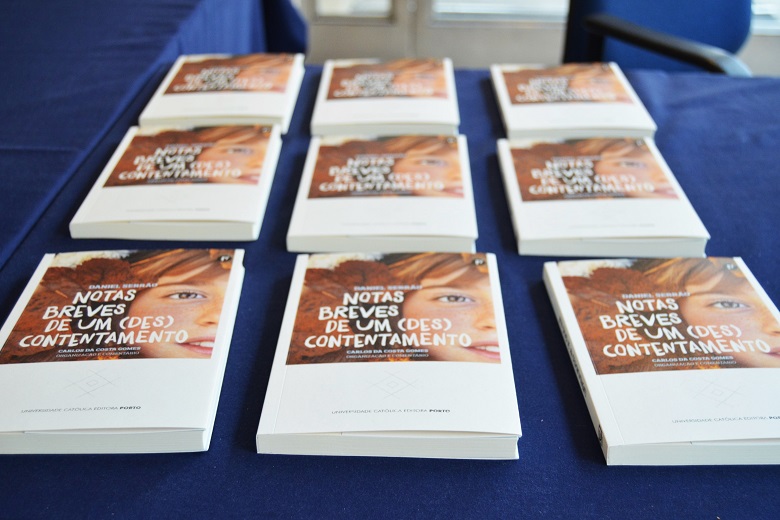 O livro “Daniel Serrão: notas do meu (des) contentamento” foi apresentado nesta conferência