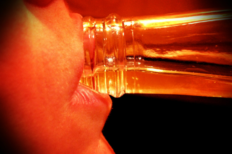 O estudo revela que as raparigas têm cada vez mais tendência ao consumo de álcool