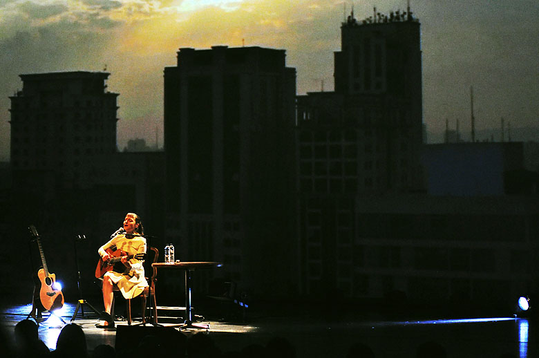 Mallu Magalhães encerrou a tour "Saudade" na Casa da Música, no Porto.