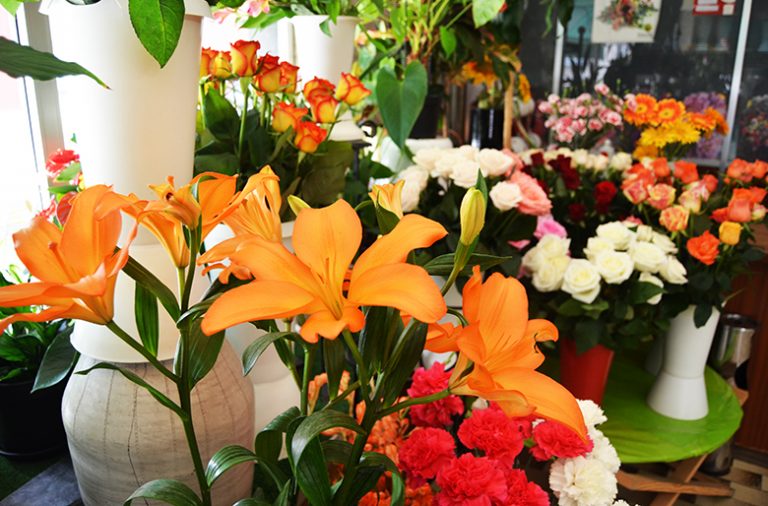 Quatro floristas portuenses consideram que o negócio das flores está mais fraco.
