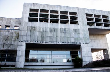 FEUP, fachada da Faculdade de Engenharia da Universidade do Porto