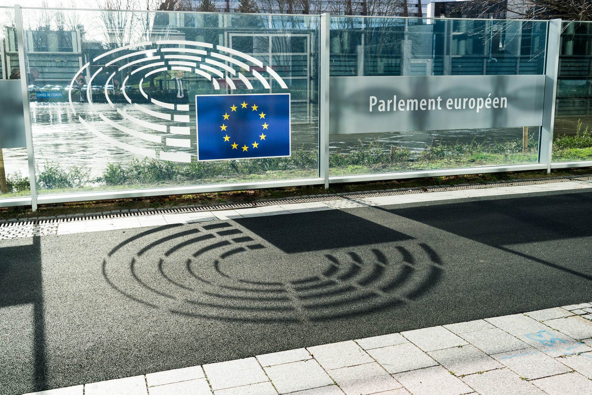 A Diretiva sobre os Direitos de Autor no Mercado Único Digital foi aprovada esta terça-feira no Parlamento Europeu, em Estrasburgo.