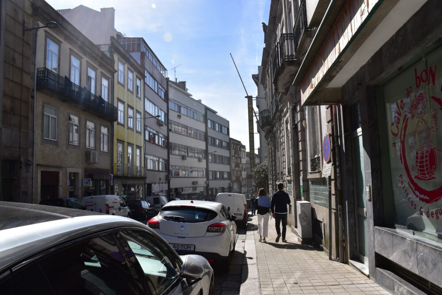 Café encerrado na baixa do Porto devido a desacatos constantes. “Ao fim de semana, era um pandemónio”