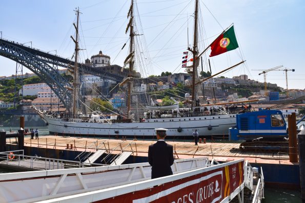 Navio Escola Sagres atraca no Porto em celebração do Dia da Marinha